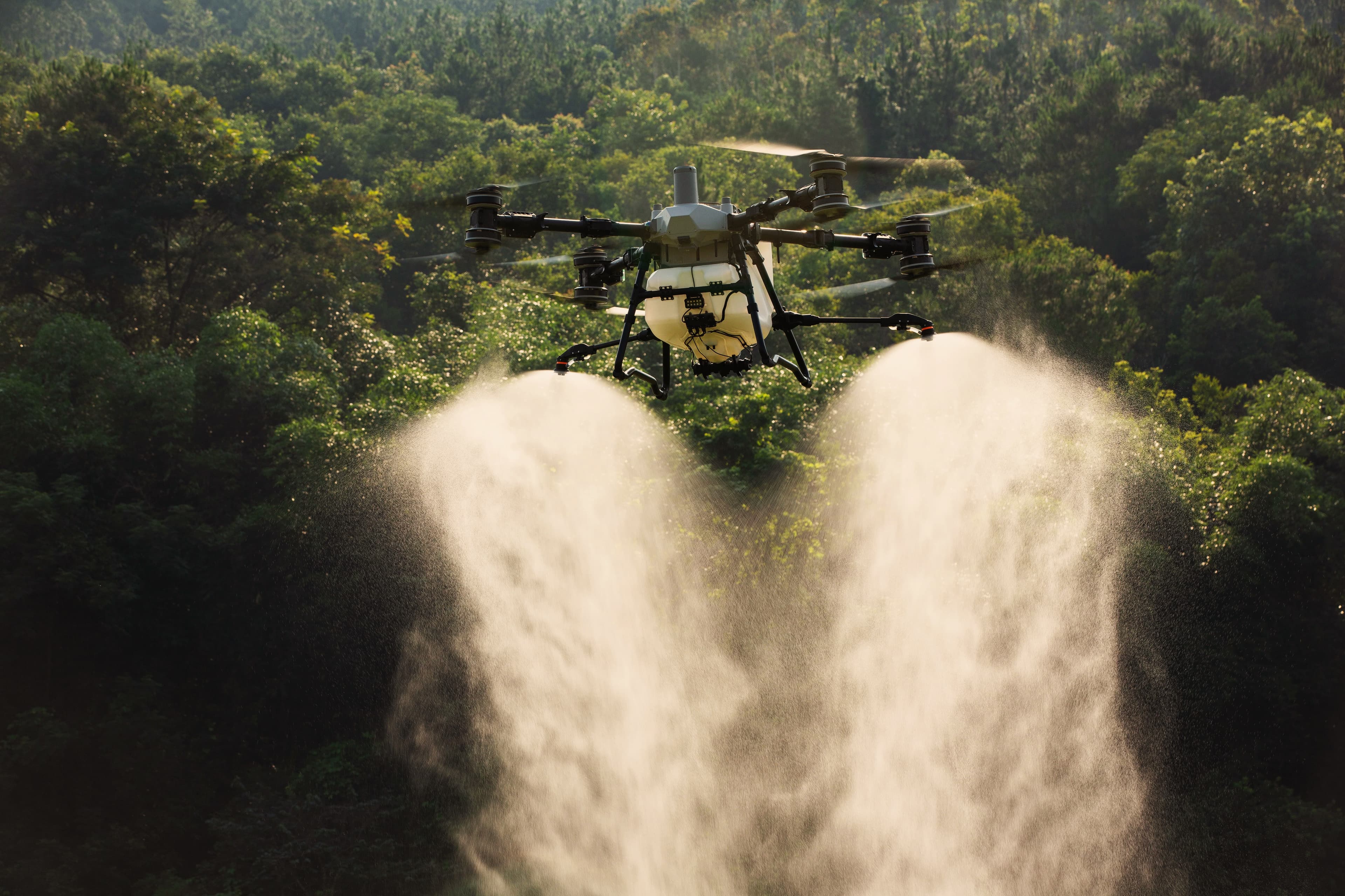 Koliko vode štede dronovi u zaštiti voćnjaka?